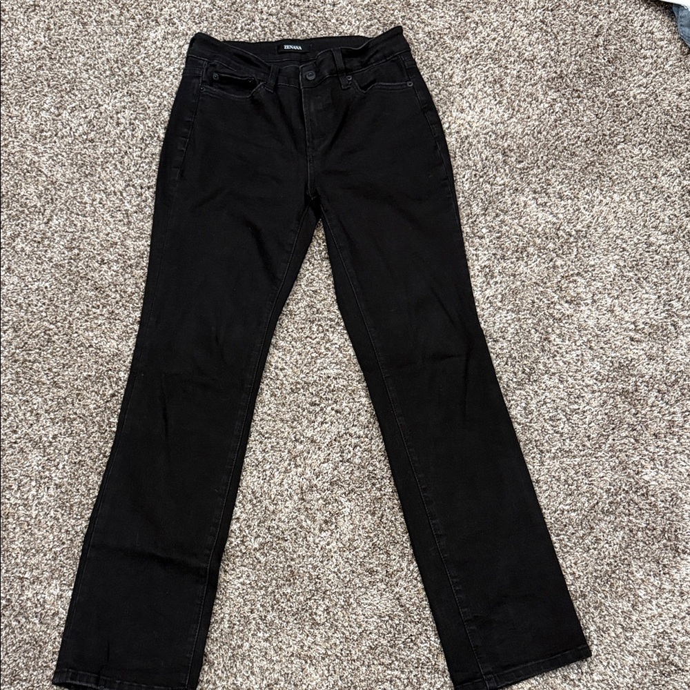 Black Straight-Leg Women's Jeans — Unlabeled Brand
